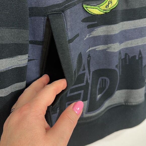 Civilized Black And Gray Streetwear Bear Crewneck Sweatshirt Size M - Picture 3 of 11